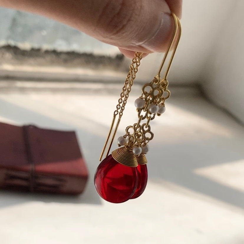 Magic Wish 18ct Yellow Gold, Diamond & Garnet Long Drop Earrings –  Charlotte Reedtz Jewellery